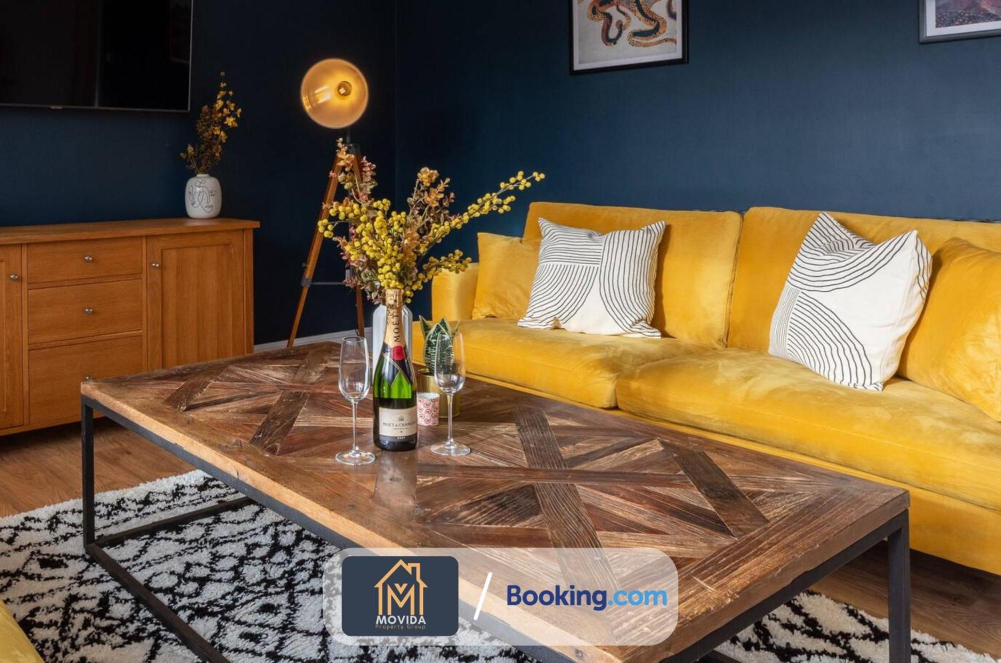 Central Elegant Three Bed Duplex By Movida Property Group Short Lets & Serviced Accommodation Harrogate Esterno foto