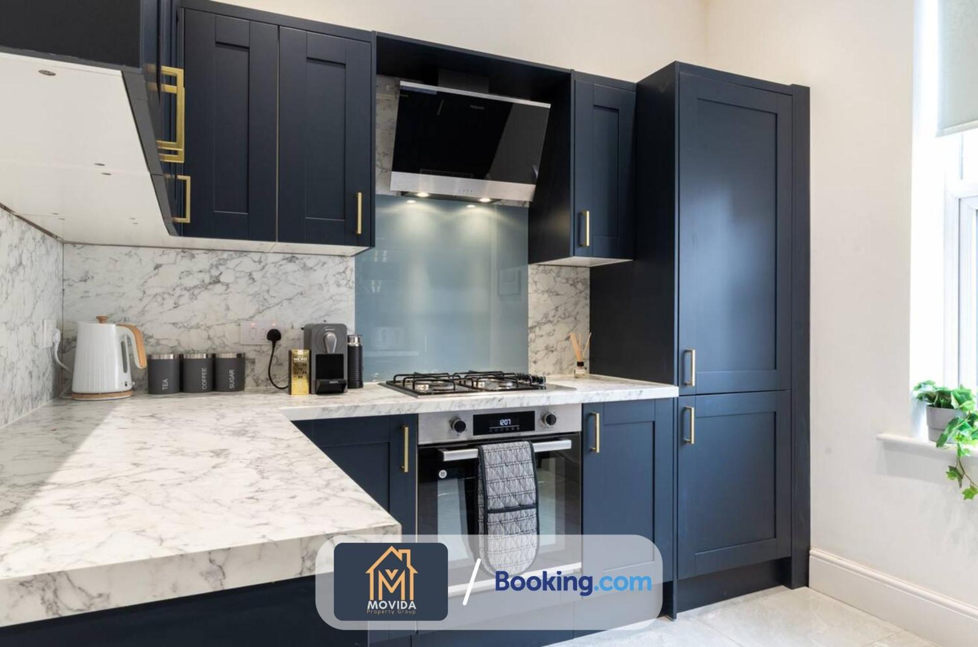 Central Elegant Three Bed Duplex By Movida Property Group Short Lets & Serviced Accommodation Harrogate Esterno foto
